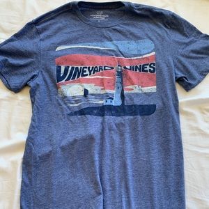Vineyard Vines T-shirt - Small - Really soft